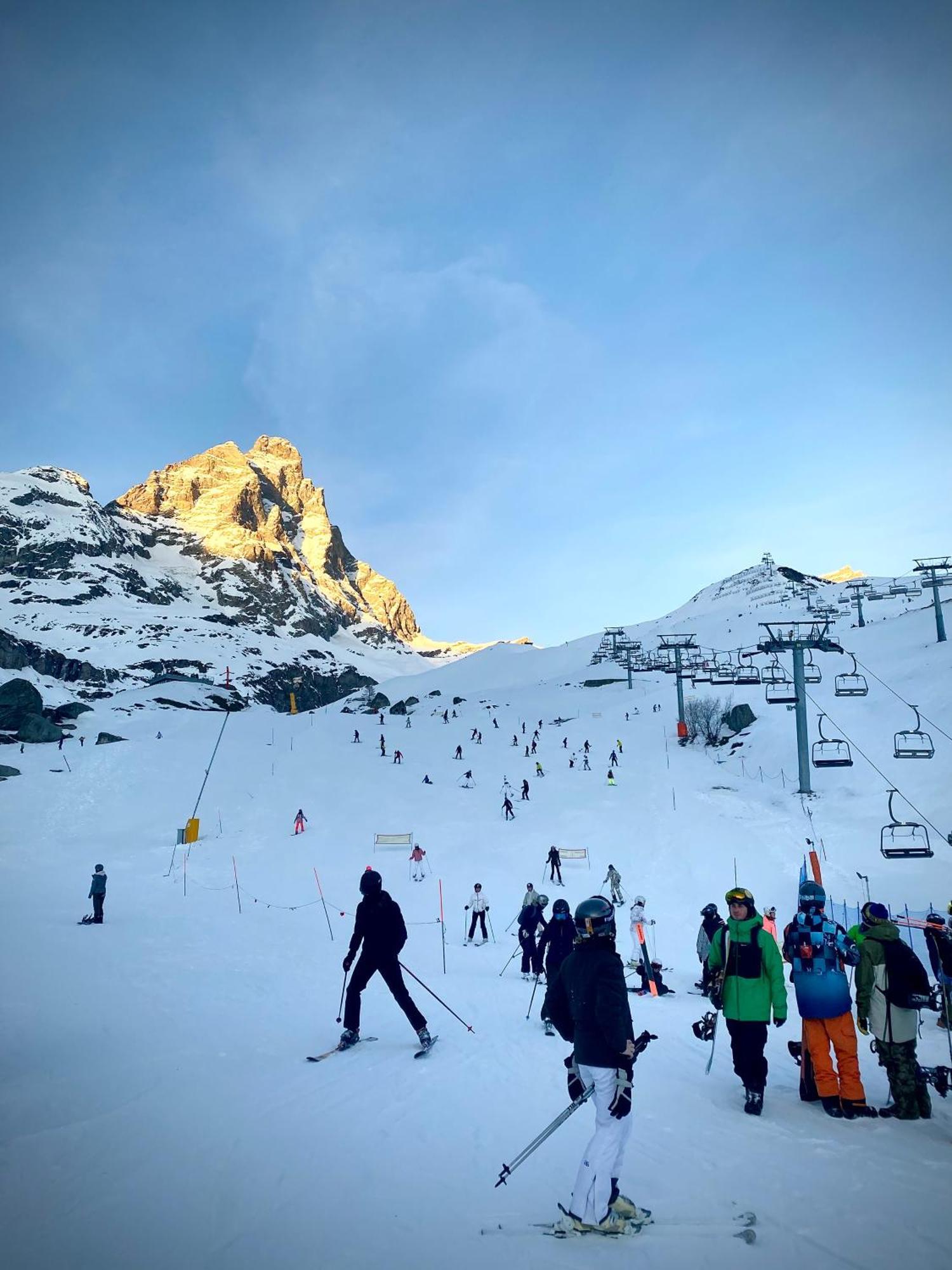 Ski Paradise - Cielo Alto Cervinia بيريوِل تْشيرفينيا المظهر الخارجي الصورة